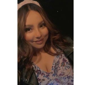 Meet your Posher, Carina